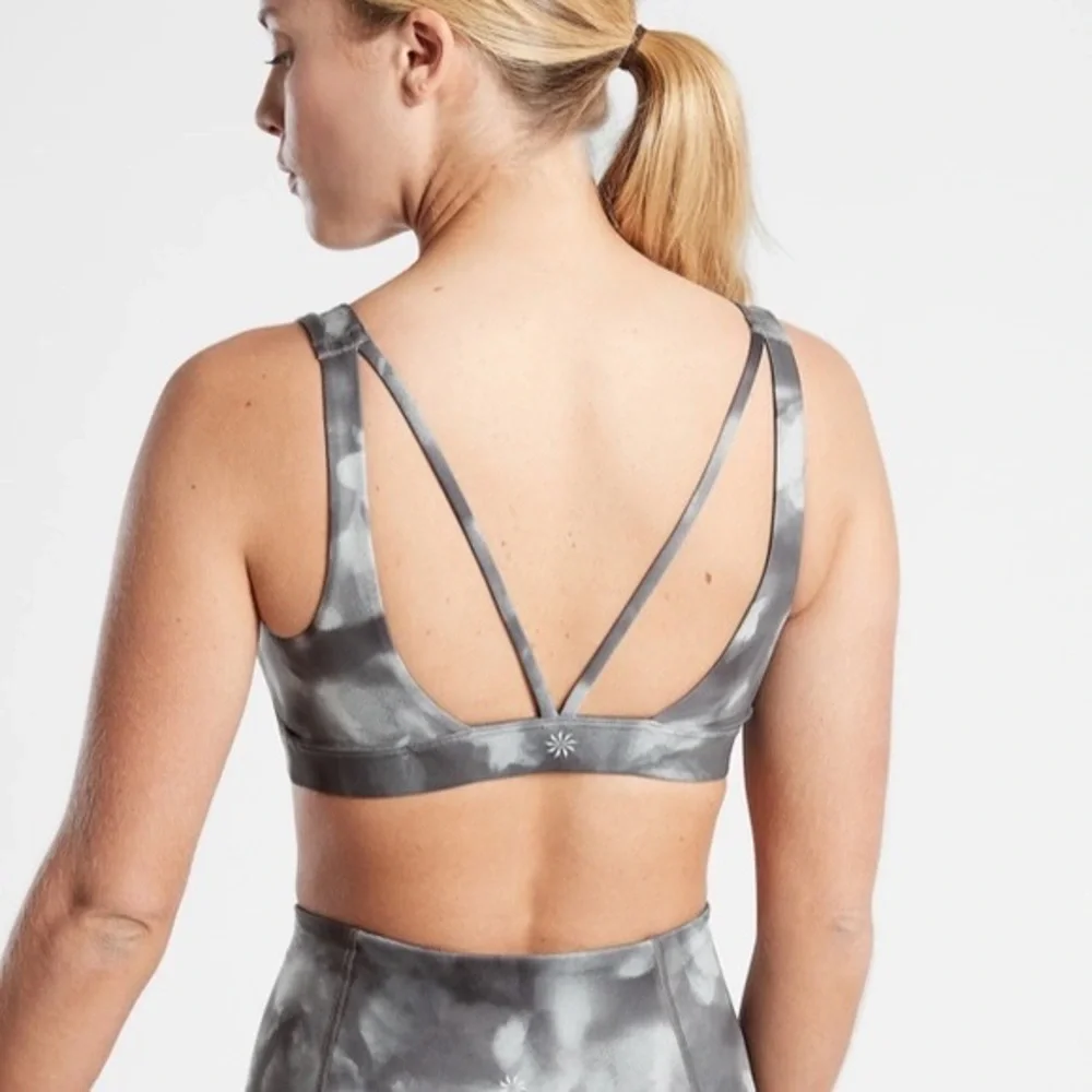 Athleta Exhale Printed sports bra low impact in Serene Metropolis Gray S - Picture 3 of 4